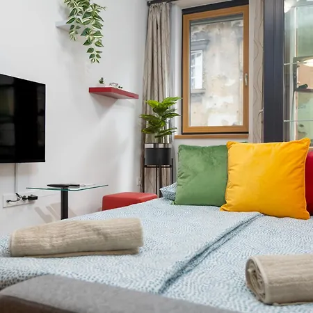 Downtown Cube Apartament *