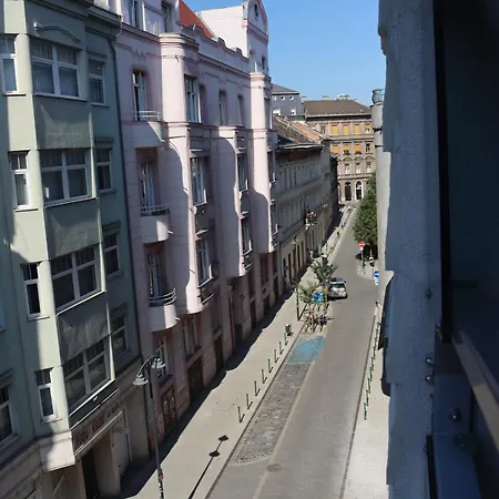 Downtown Cube Budapeszt