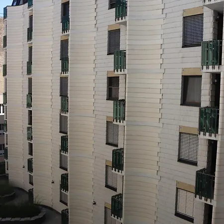 Downtown Cube Lejlighed